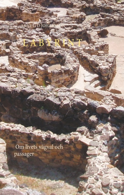 Omslag: LABYRINT : Om livets vägval och passager